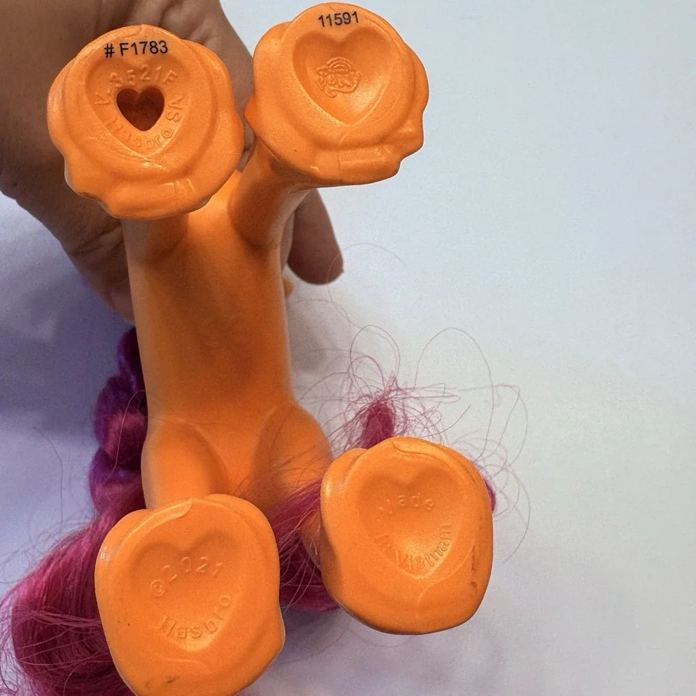 Hasbro 2021 My Little Pony Sunny Starscout New Generation‎ Orange Horse Figure